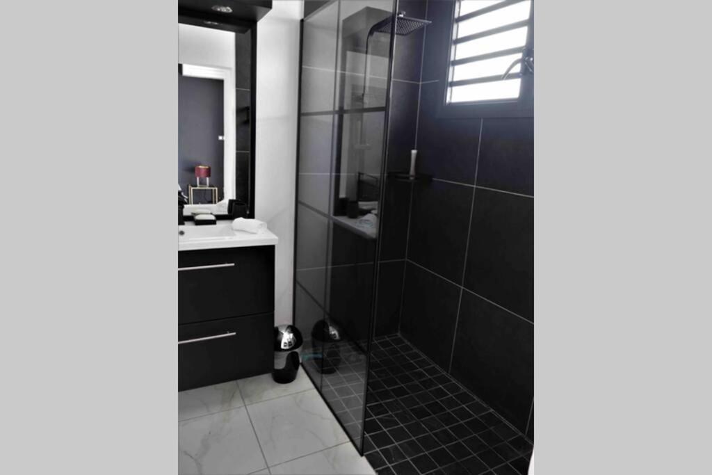 Villa Palm Diamond Jacuzzi & Piscine Prives ル・ディアマン エクステリア 写真