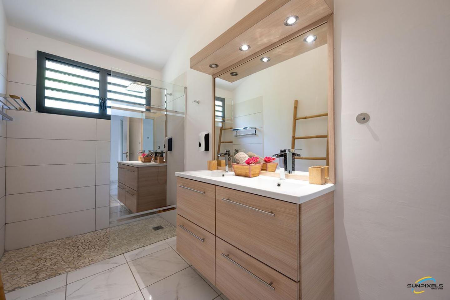 Villa Palm Diamond Jacuzzi & Piscine Prives ル・ディアマン エクステリア 写真